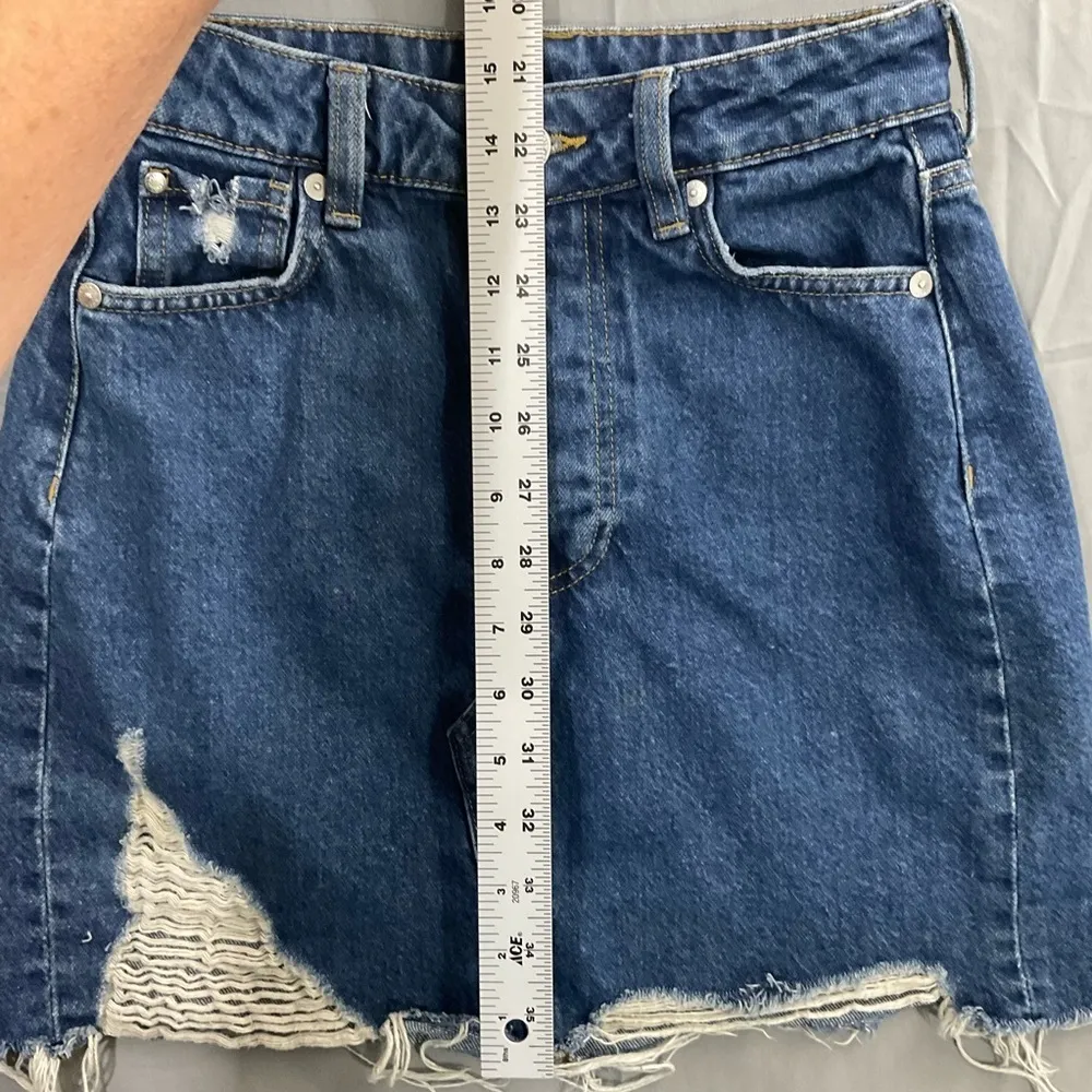 H&M Mini Skirt Womens 2 Distressed‎ Button Fly Blue Denim Raw Hem Retro Grunge - Image 8