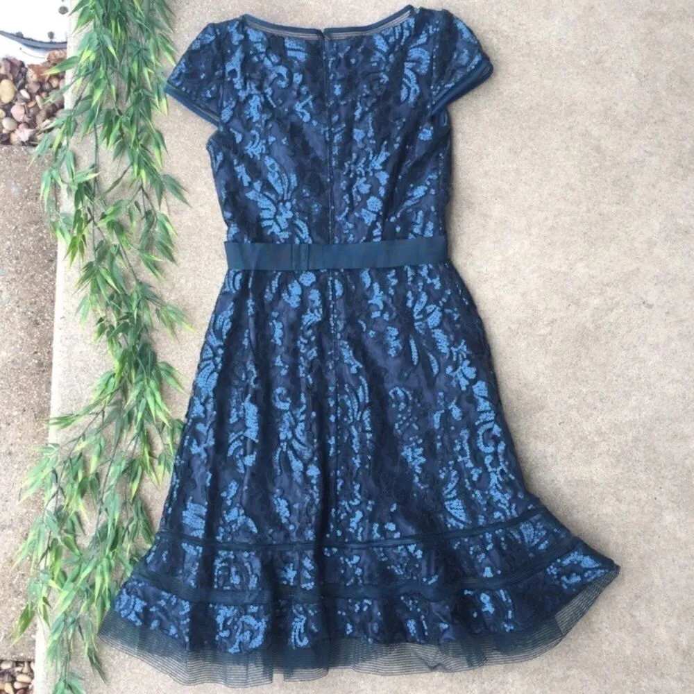 Tadashi Shoji Sequin Floral Brocade Cocktail Dress Womens 4 Navy - Image 5