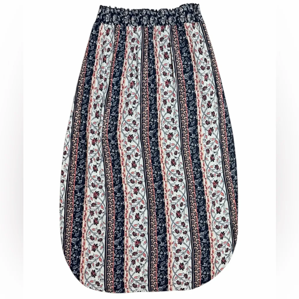Maurices Boho Mixed Floral Print Maxi Skirt with a high-low hem Size Medium - Image 3