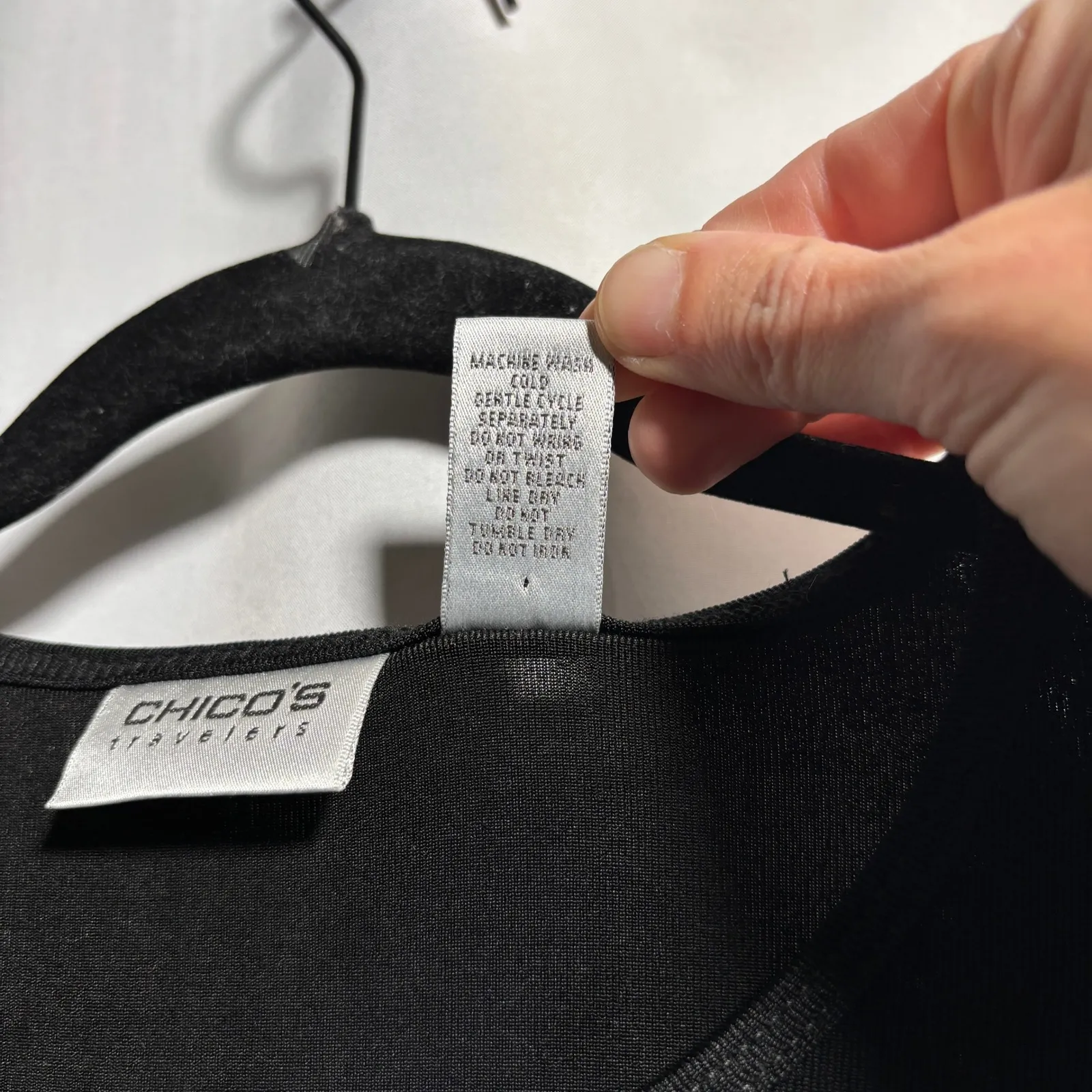 Chicos Travelers Black Long Sleeve Top Rainbow Floral Art to Wear Boho Artsy‎ 12 - Image 4