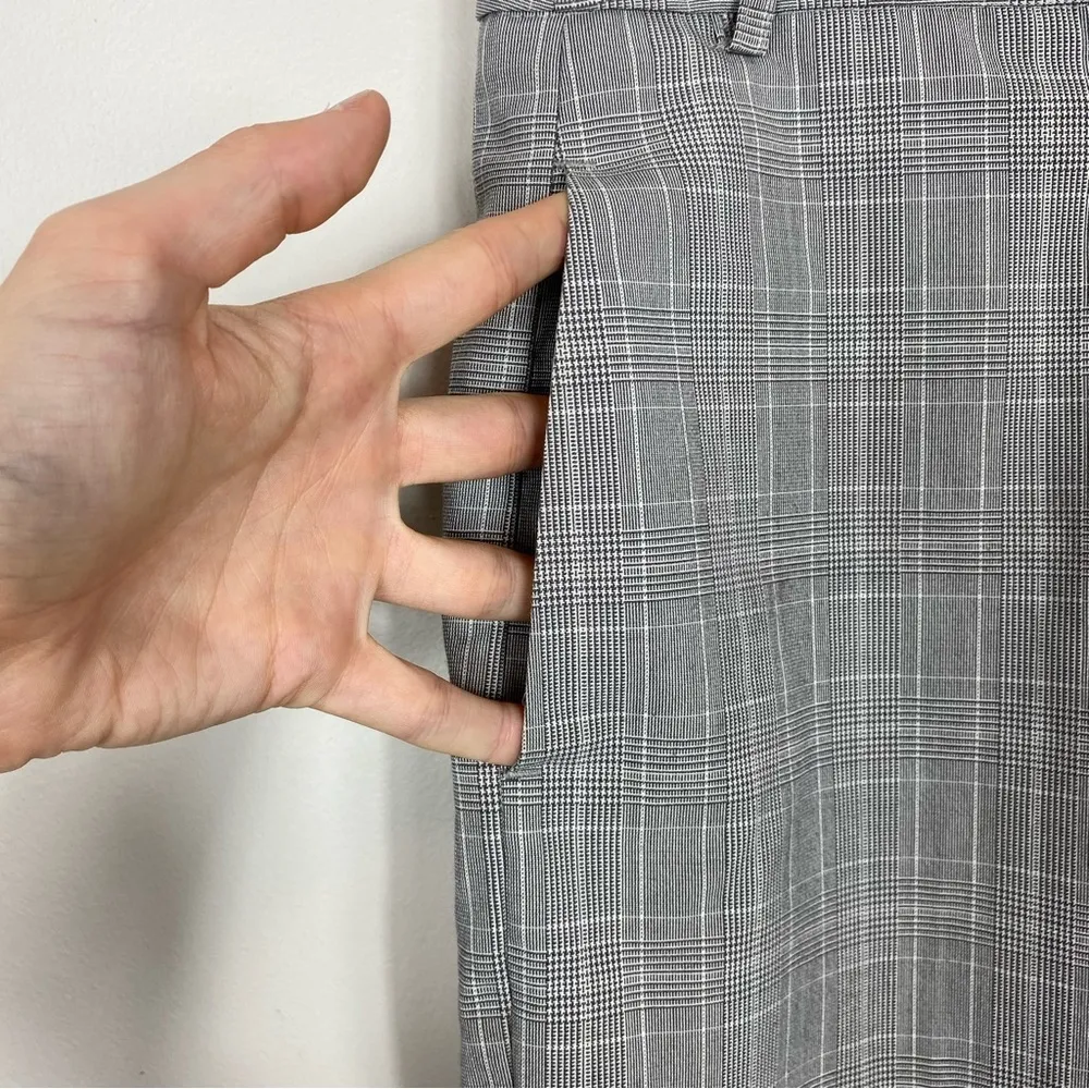Zara Basic Gray and White Plaid Tapered Leg Trousers - Image 3
