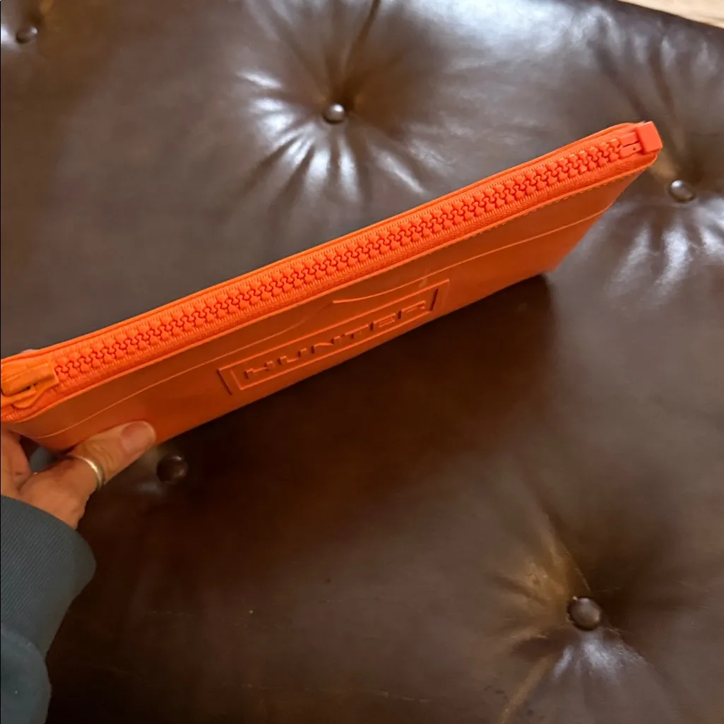 Hunter  rubber orange small bag - Image 4