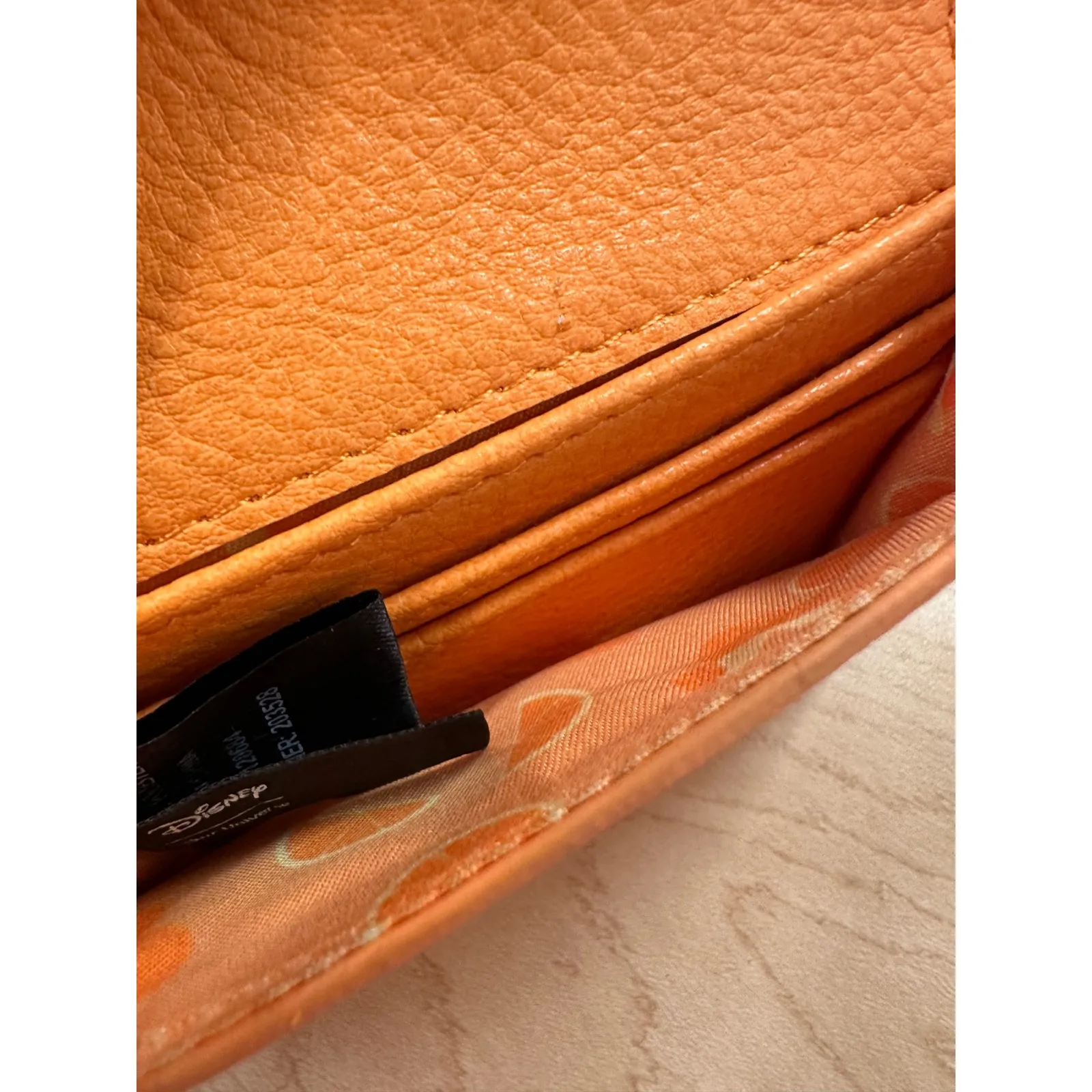 Universe Disney Minnie Mouse Citrus Cardholder Wallet - Image 5