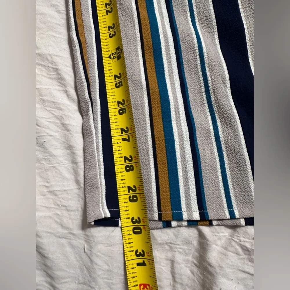 Monteau Jumper size Large; zipper back; open leg; like new - Image 5