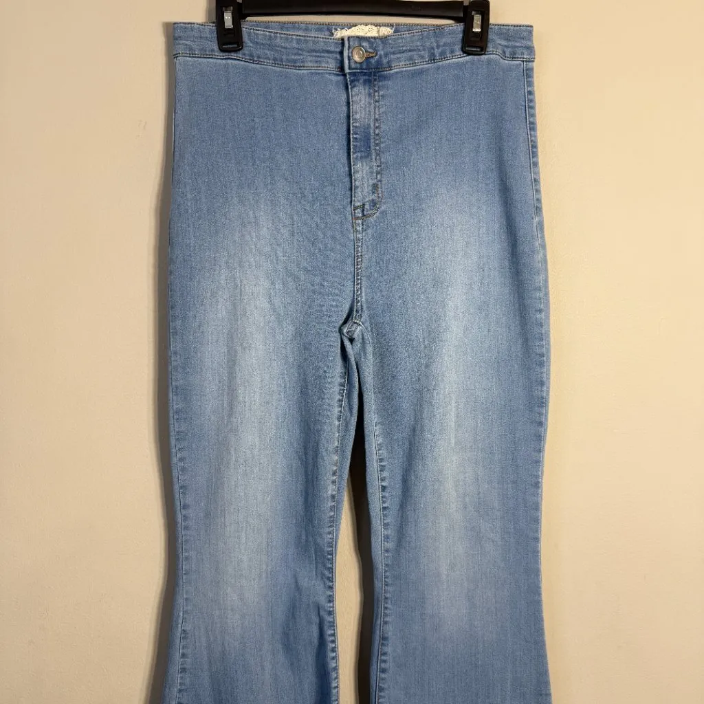 Altar'd State Kane High Rise Flare Denim Jeans Women's 31 Medium Wash 70s Retro - Image 5