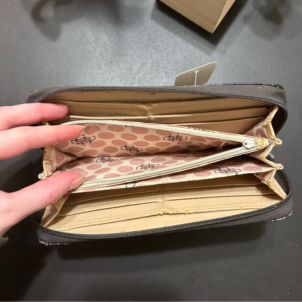 GUESS Monogram Brown and Gold Card Holder - Image 7