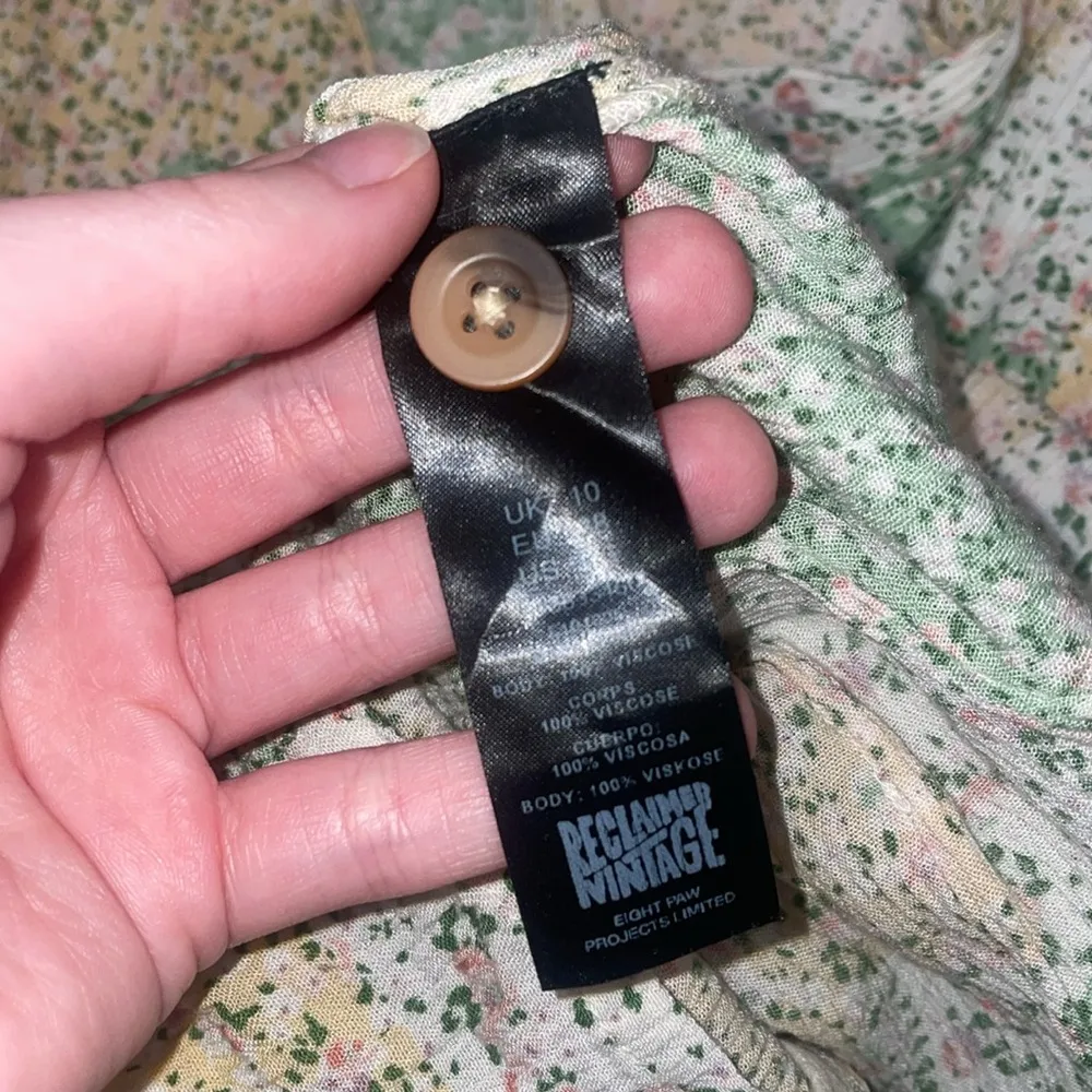 Reclaimed vintage floral romper Yellow Size 6 - Image 3