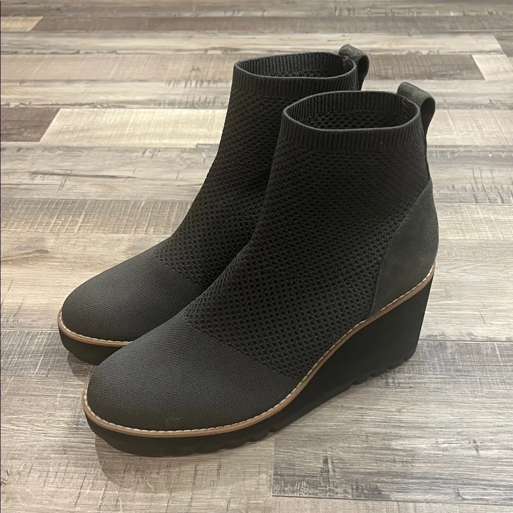 NWOB Eileen Fisher Amos knit wedge ankle boots booties with suede trim 8.5 - Image 2