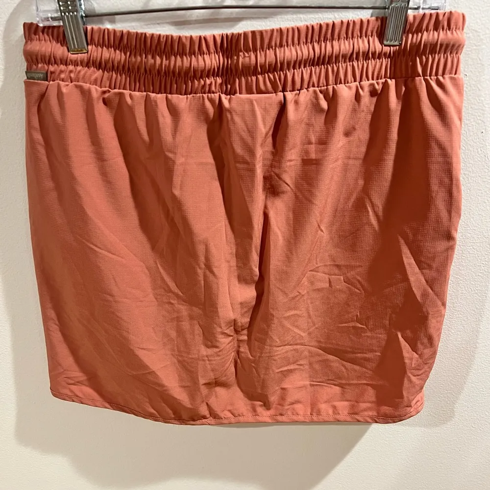 MOISTURE WICKING SKORT! - Image 3