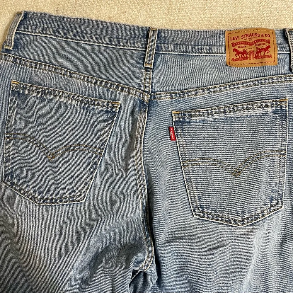 Levi’s Women’s Cropped Wide Leg Jeans - Image 8