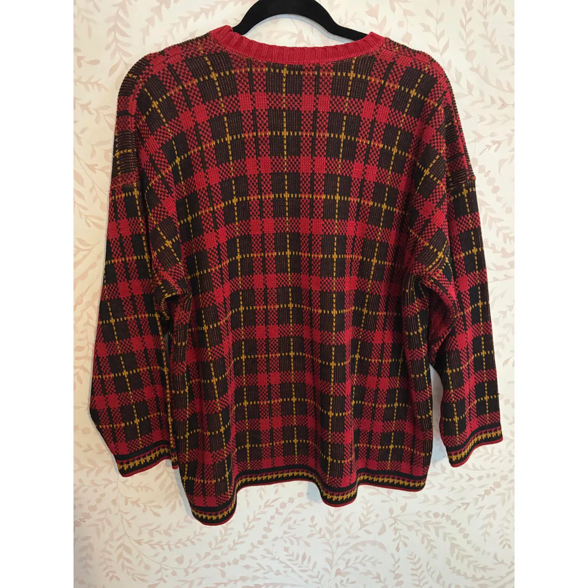 Vintage United States Red and Black Plaid Women's Sweater Size M - Image 5