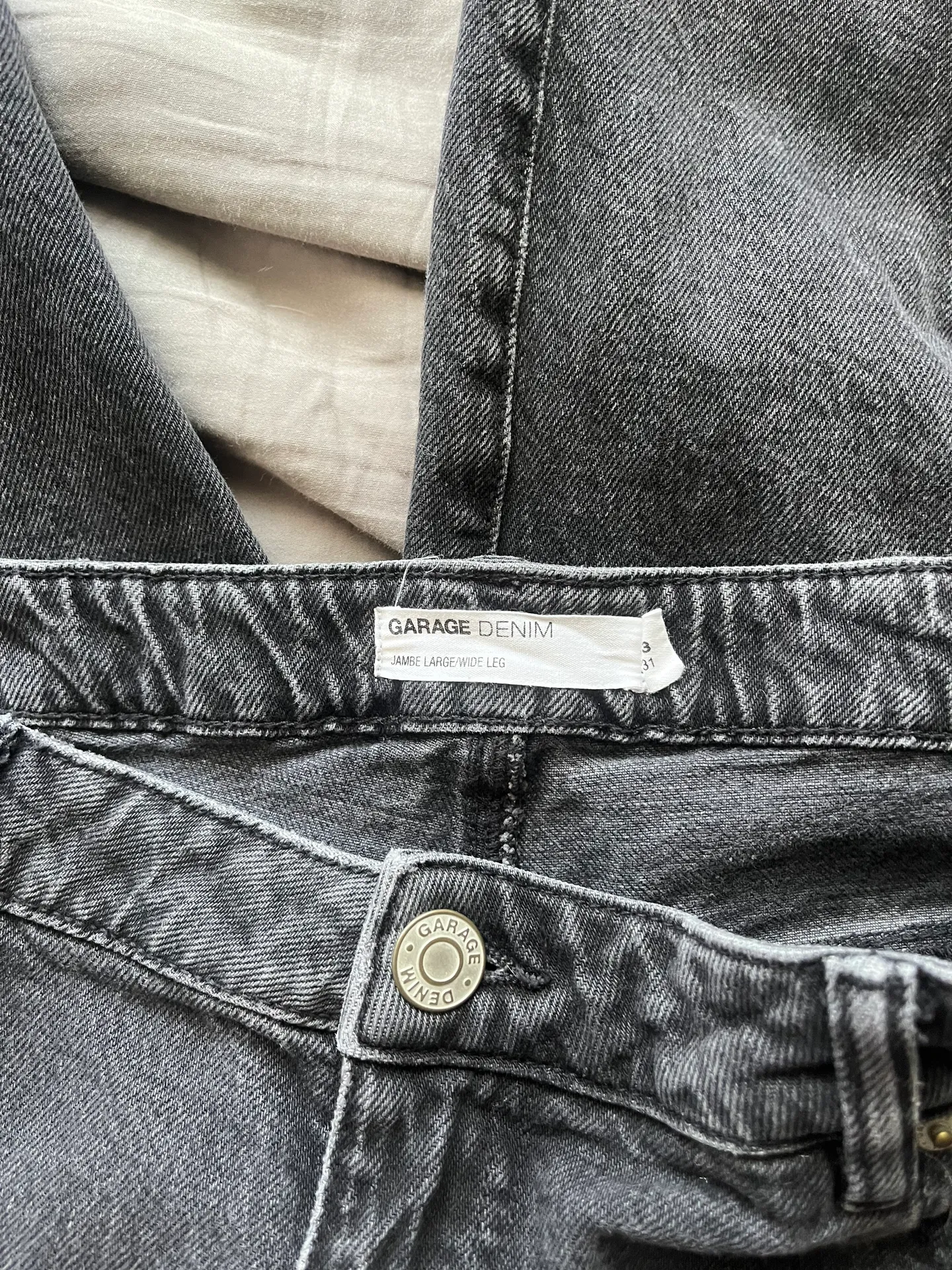 Jeans - Image 4