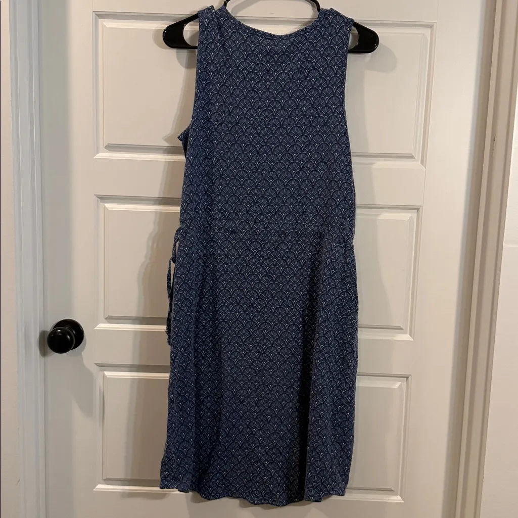Duluth Trading Co Blue and White Midi Dress XS - Image 4