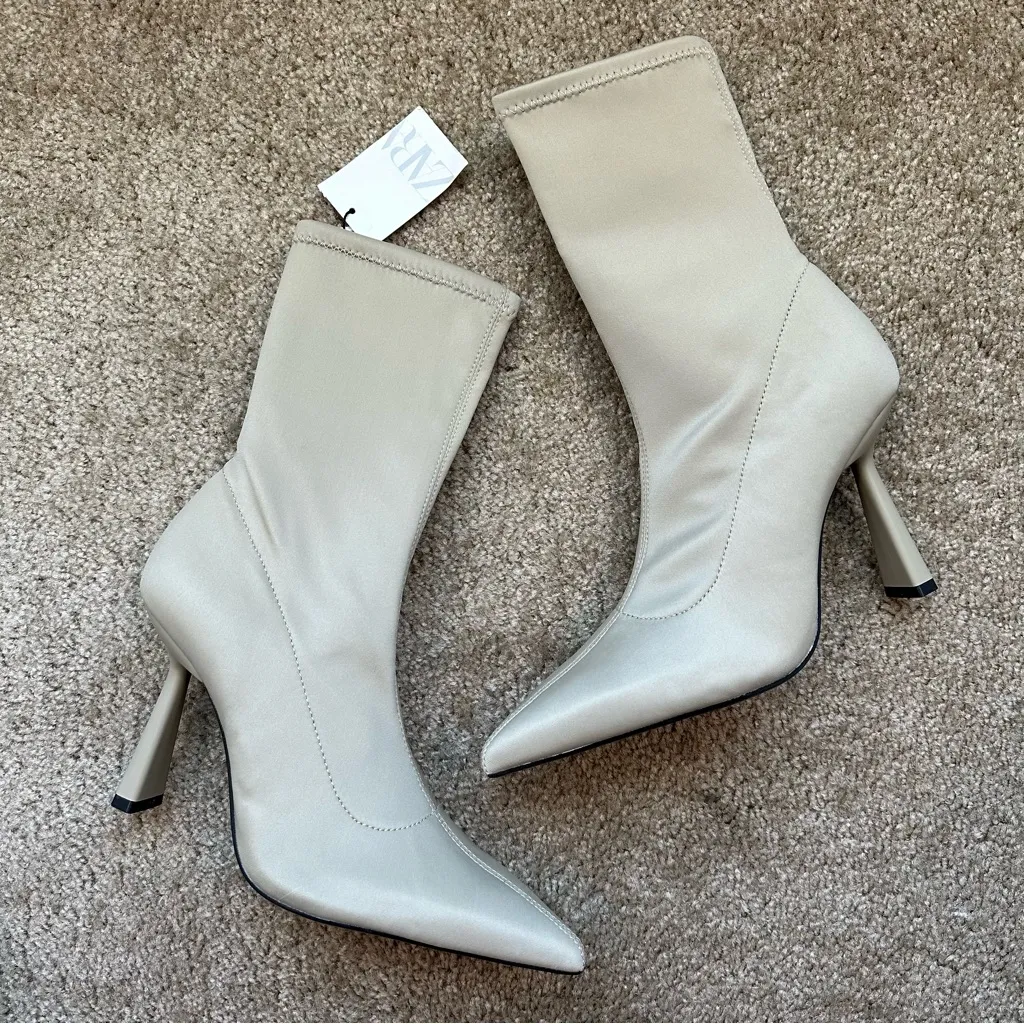 Zara Beige Ankle Boots - Image 7