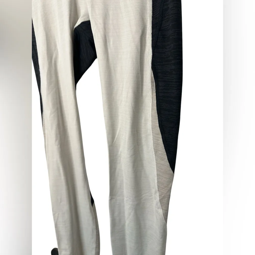 Outdoor Voices Teachsweat 7/8 Length High Waisted Colorblock Leggings Small - Image 3