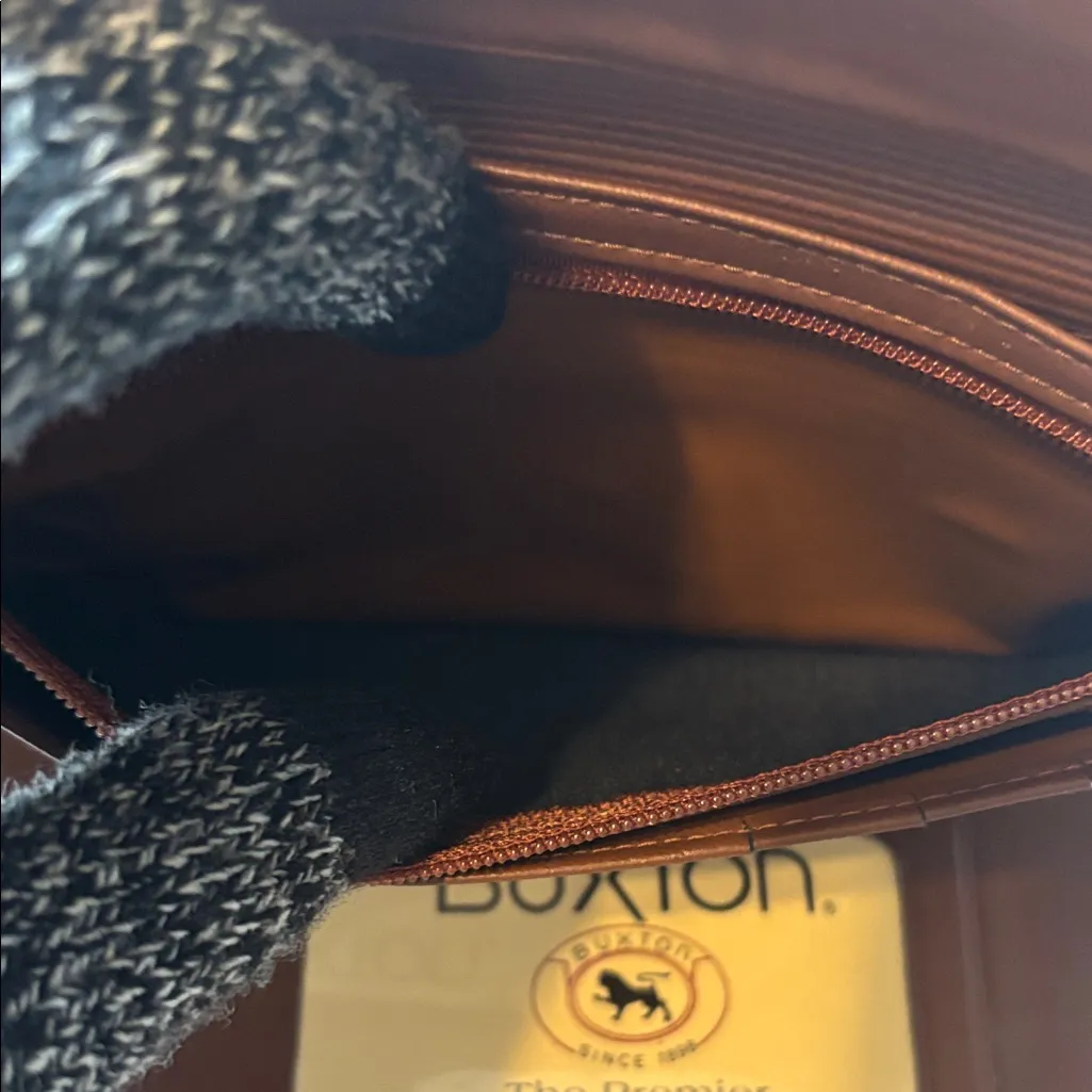 Buxton Cashmere Cowhide Wallet Brown EUC - Image 6