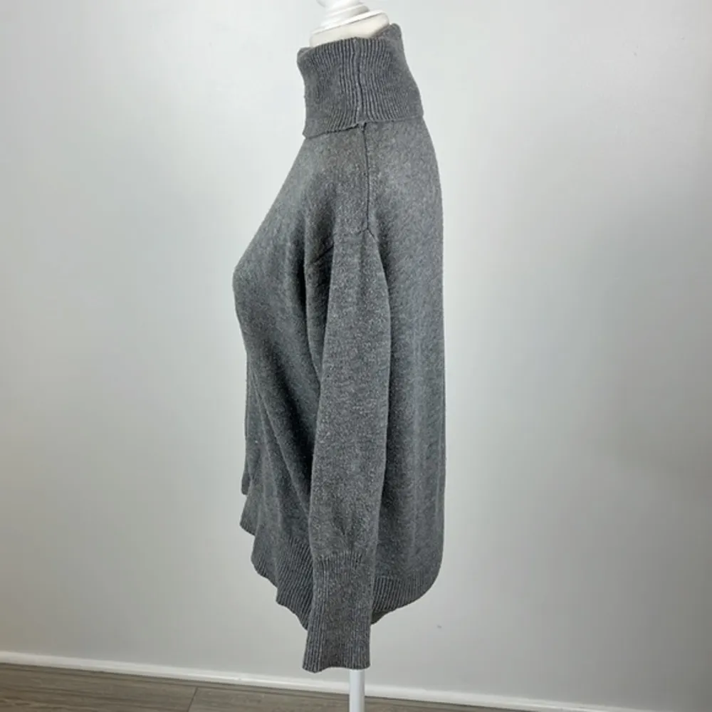 VICI  Grey Turtleneck Sweater Size Extra Small - Image 3