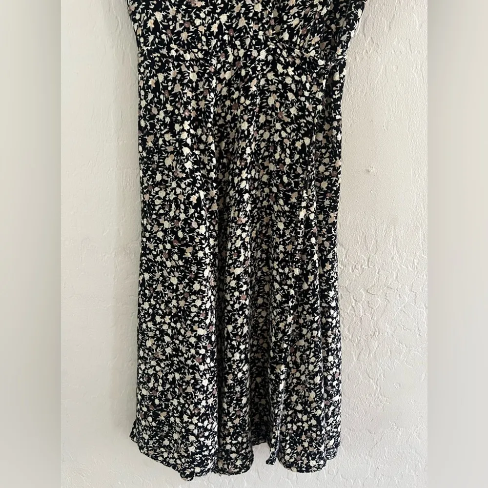 Rollas & Urban Outfitters Floral Dress sz XS - Image 3