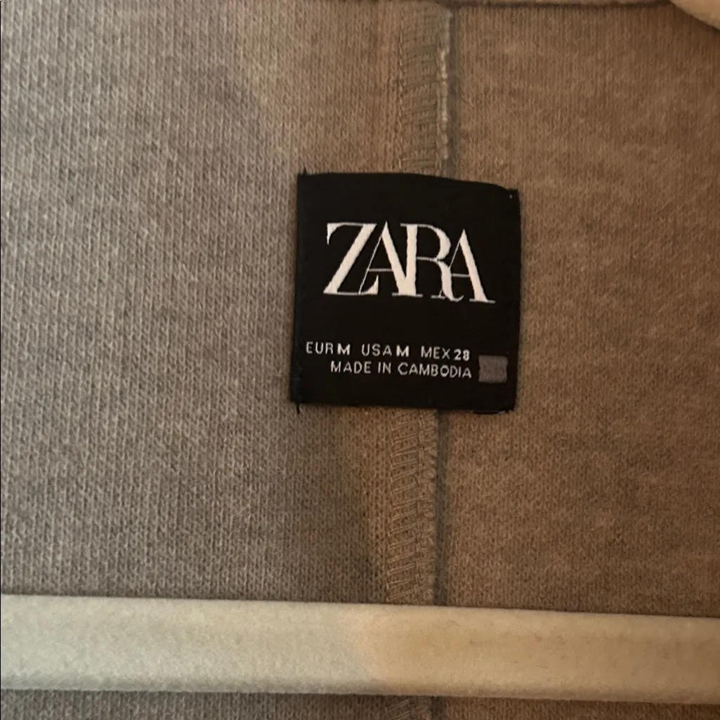 Zara Women's Beige Trench Coat - Image 2