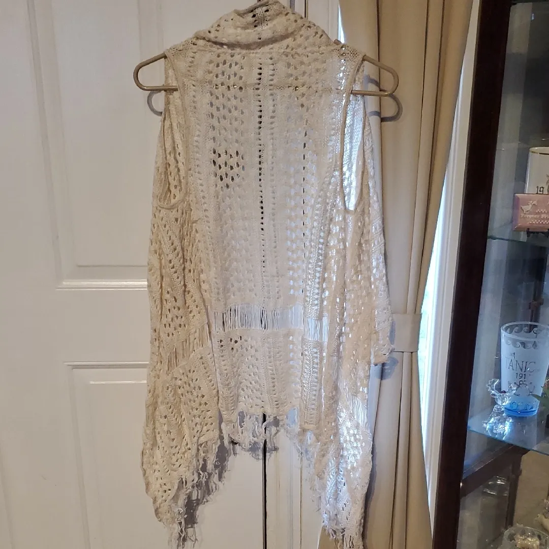 Rue21 Cream Crochet Open-Front Cardigan - Image 3