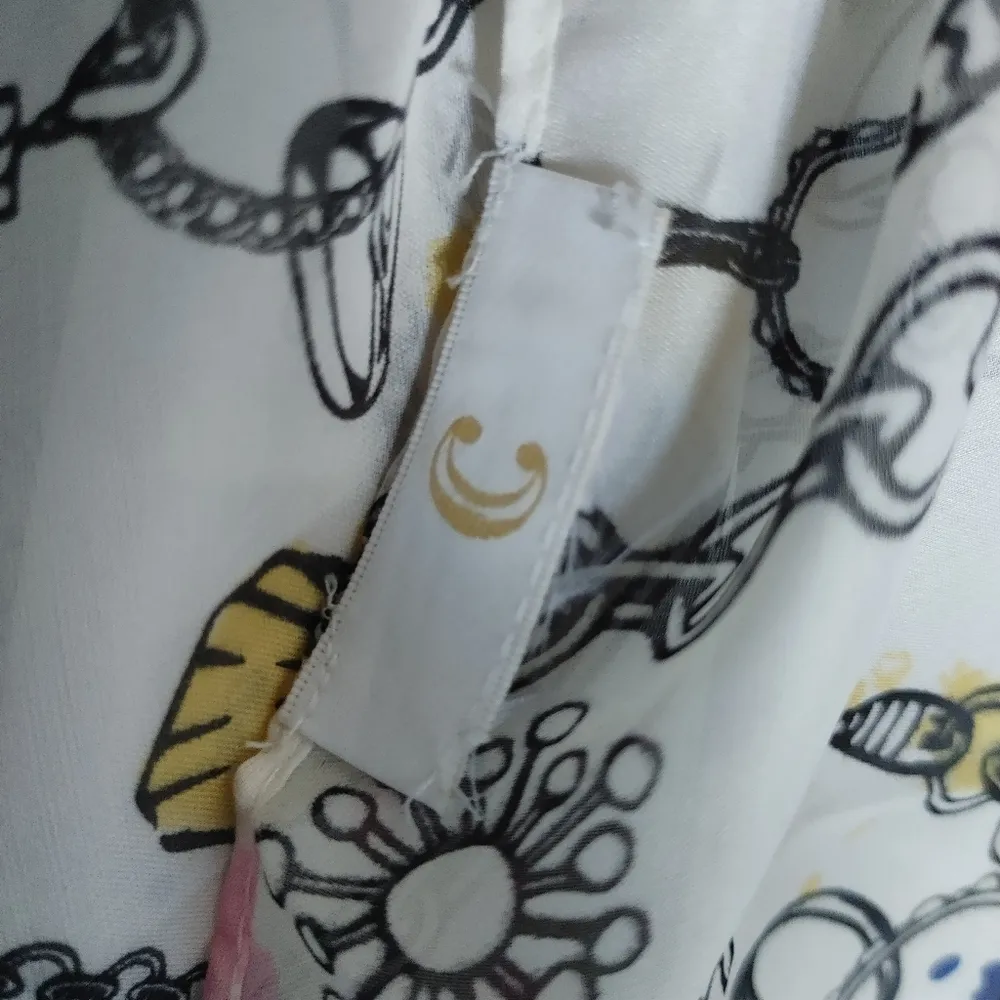 Charming Charlie Fashion Scarf - Image 4