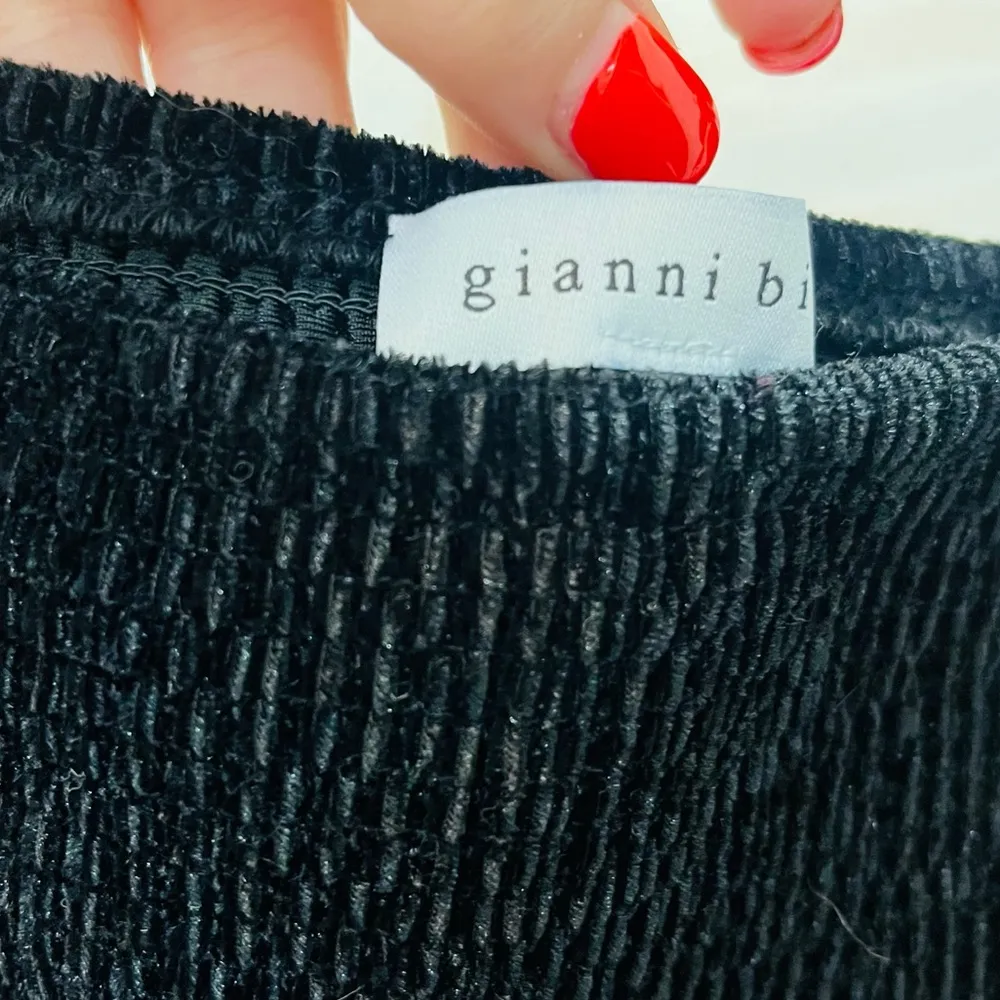 Gianni Bini Velvet Square Neck Smocked Balloon Sleeve Blouse  Black Sz m… - Image 5