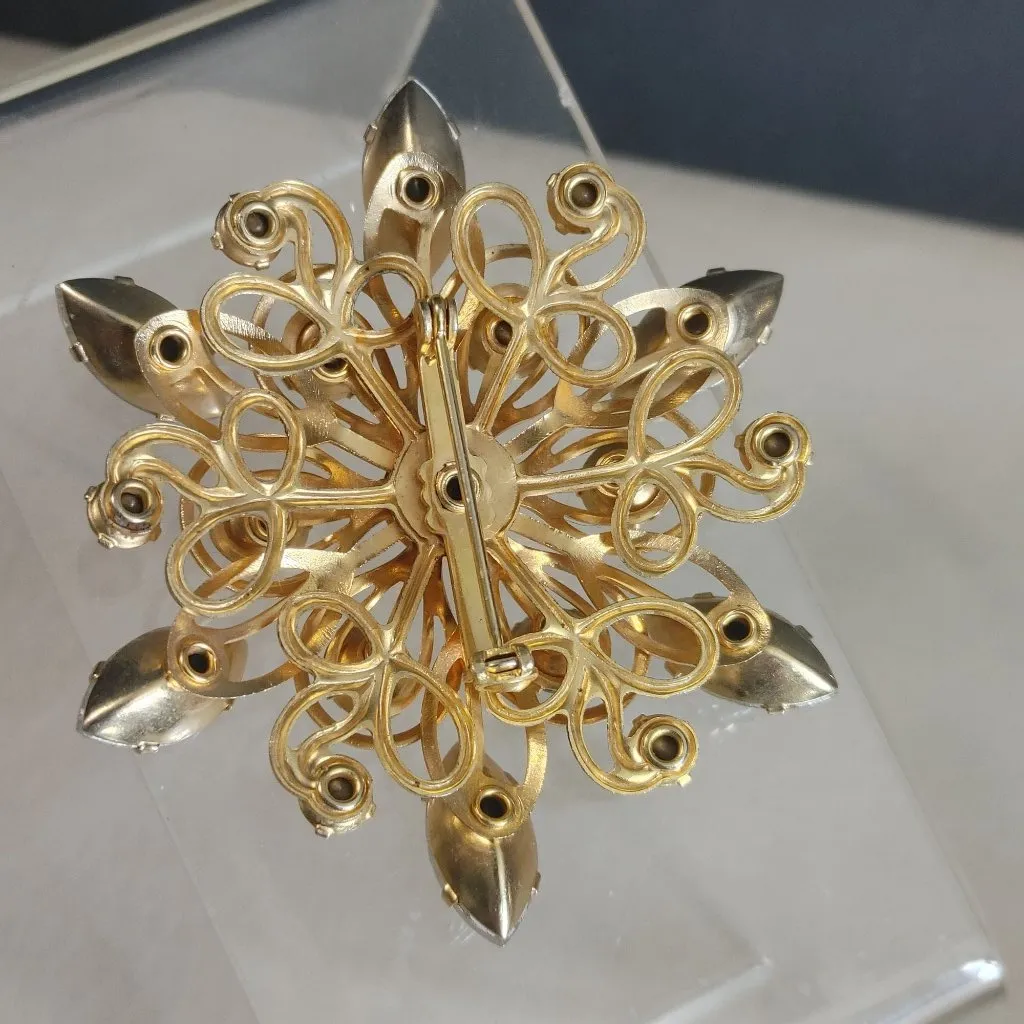 Floral Brooch Marquise Lava Glass Vintage Aurora Borealis Rhinestone Gold Tone Size 2 - Image 6