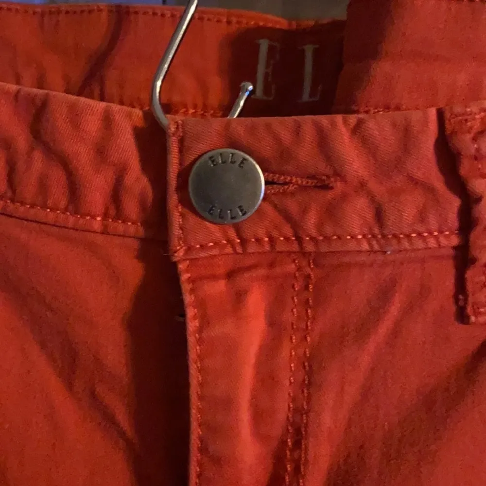 ELLE RED Woman's  SKINNY JEANS Size 8 aa - Image 2