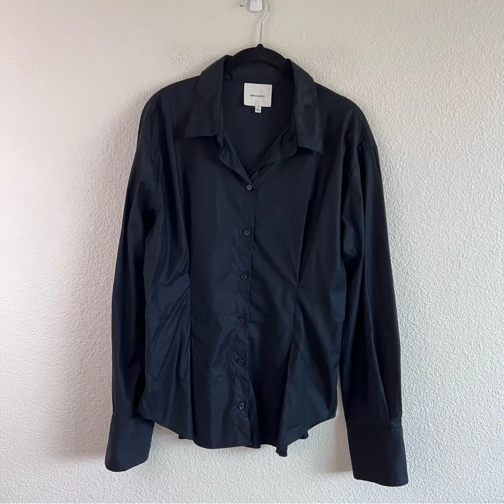 Reformation Women's Vanta Black Button Down Shirt - Image 2