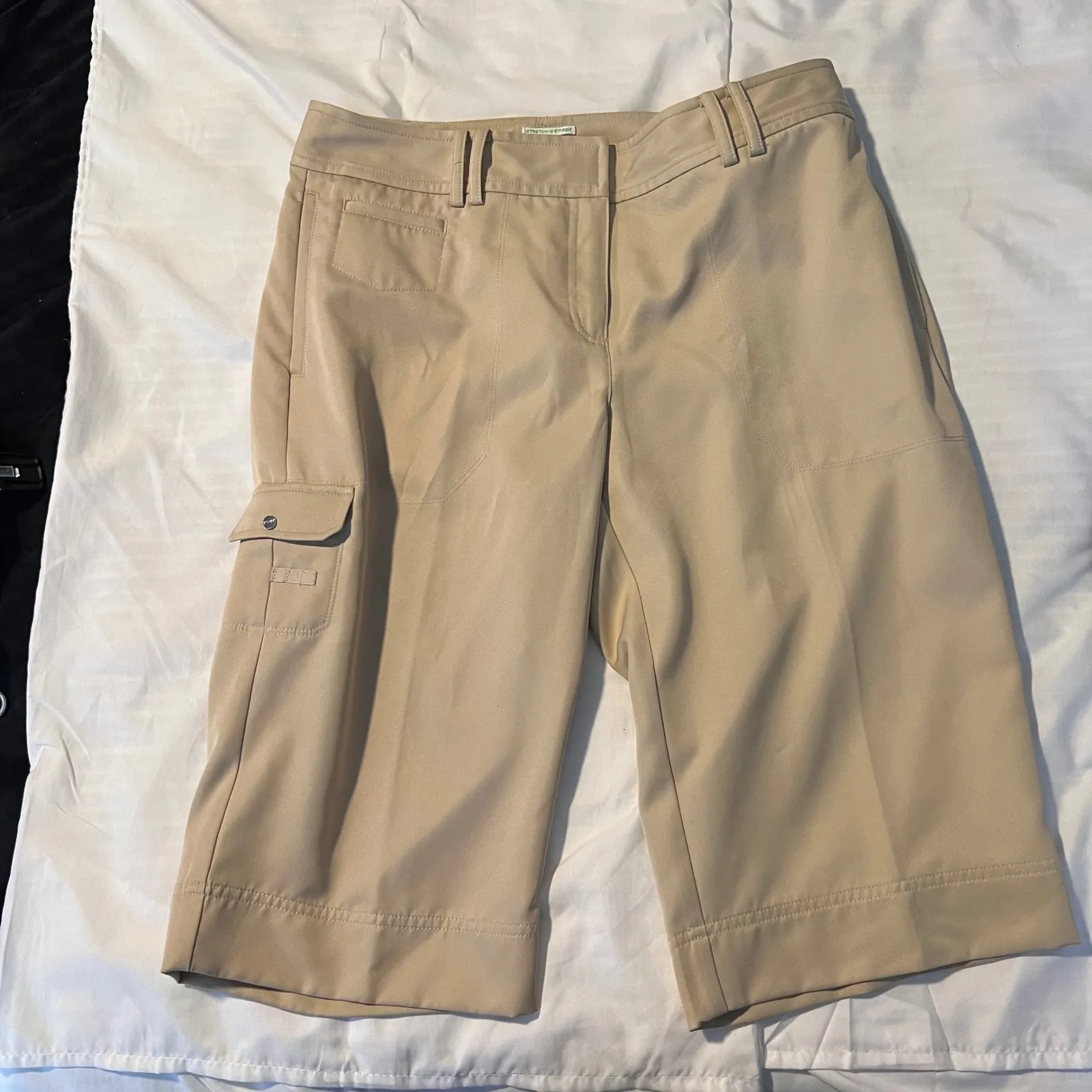 Izod Capri‎ Cropped Cargo Pants Stretch Casual Golf Khaki Beige Womens-8 - Image 6