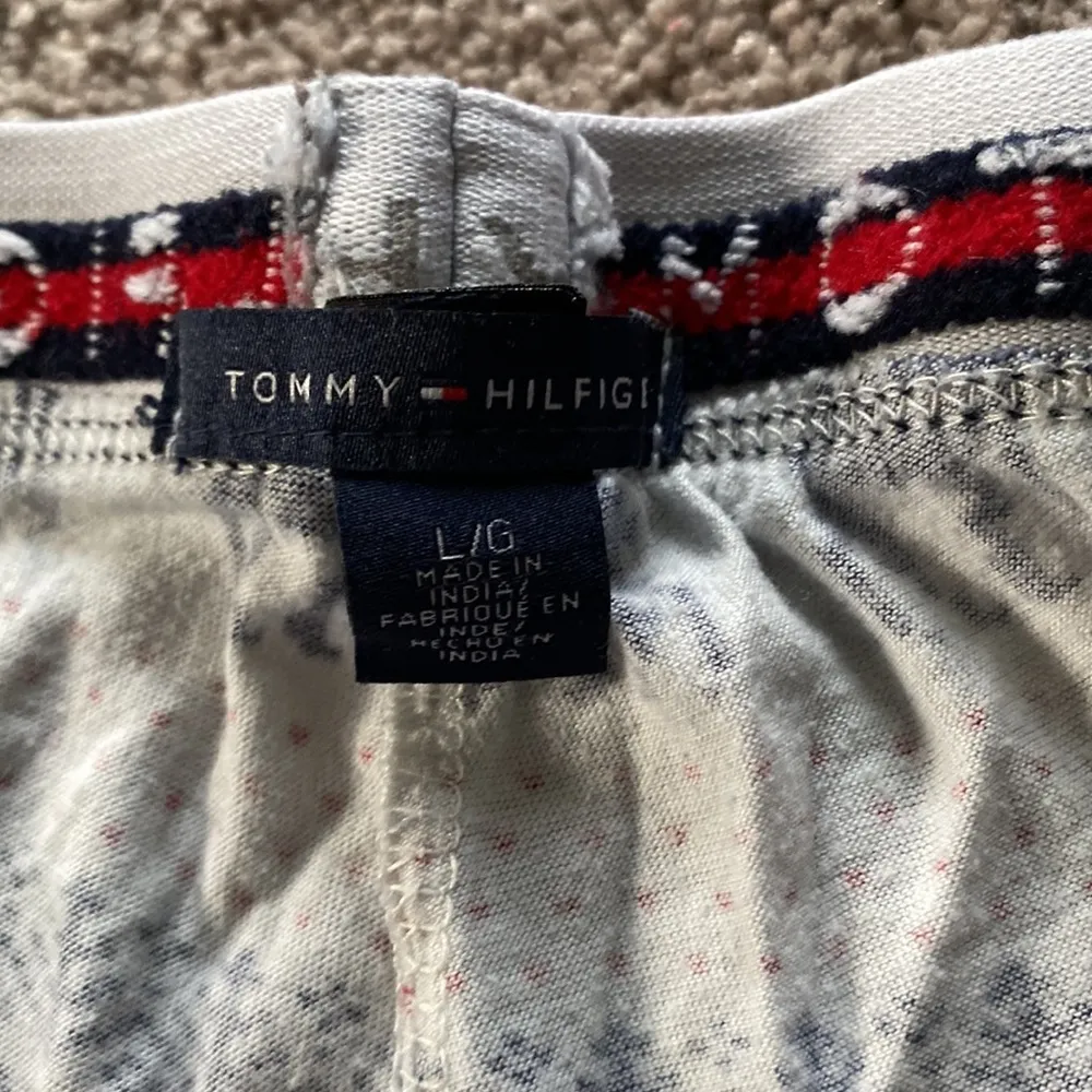 Tommy Hilfiger  Winter Deer Print Pajama Botttoms SIZE L - Image 3
