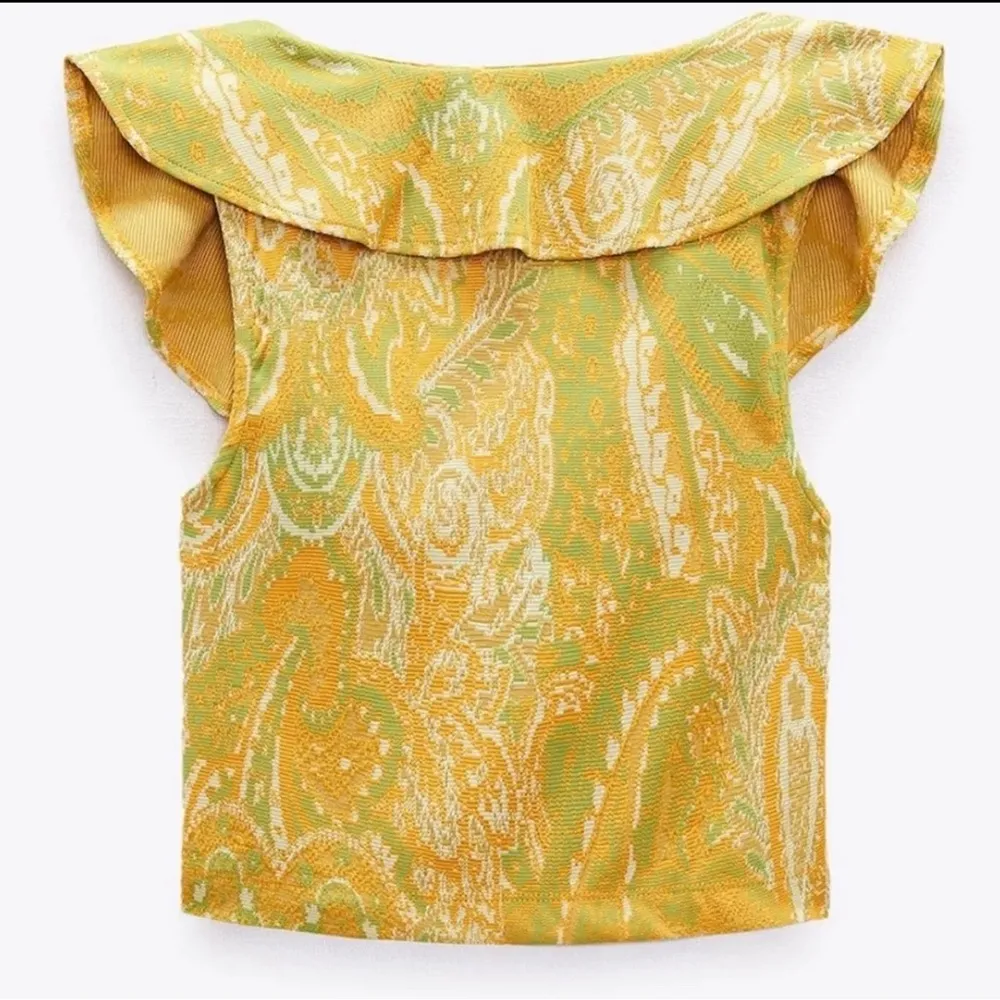 ZARA Rare Yellow and Green Floral Paisley Ruffled Sleeveless Blouse Size Large - Image 2