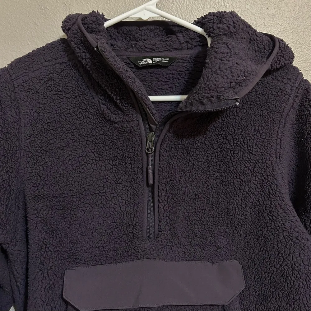 The North Face purple Campshire sherpa fleece pullover hoodie women’s size small - Image 3