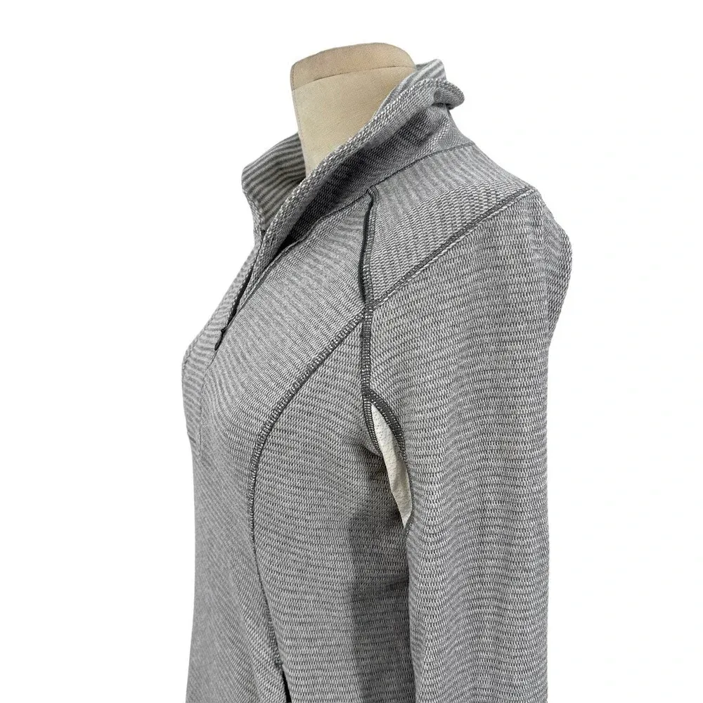 Lululemon‎ Think Fast Pullover Heathered Slate Tonka Stripe Gray Size 8 - Image 5