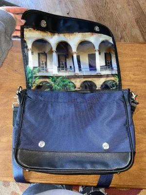 Robert Graham book bag  - Image 4