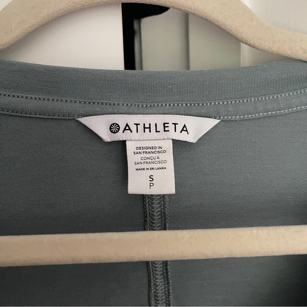 Athleta Embody Twist Front Top Sage Green Knot Front V Neck - Image 3