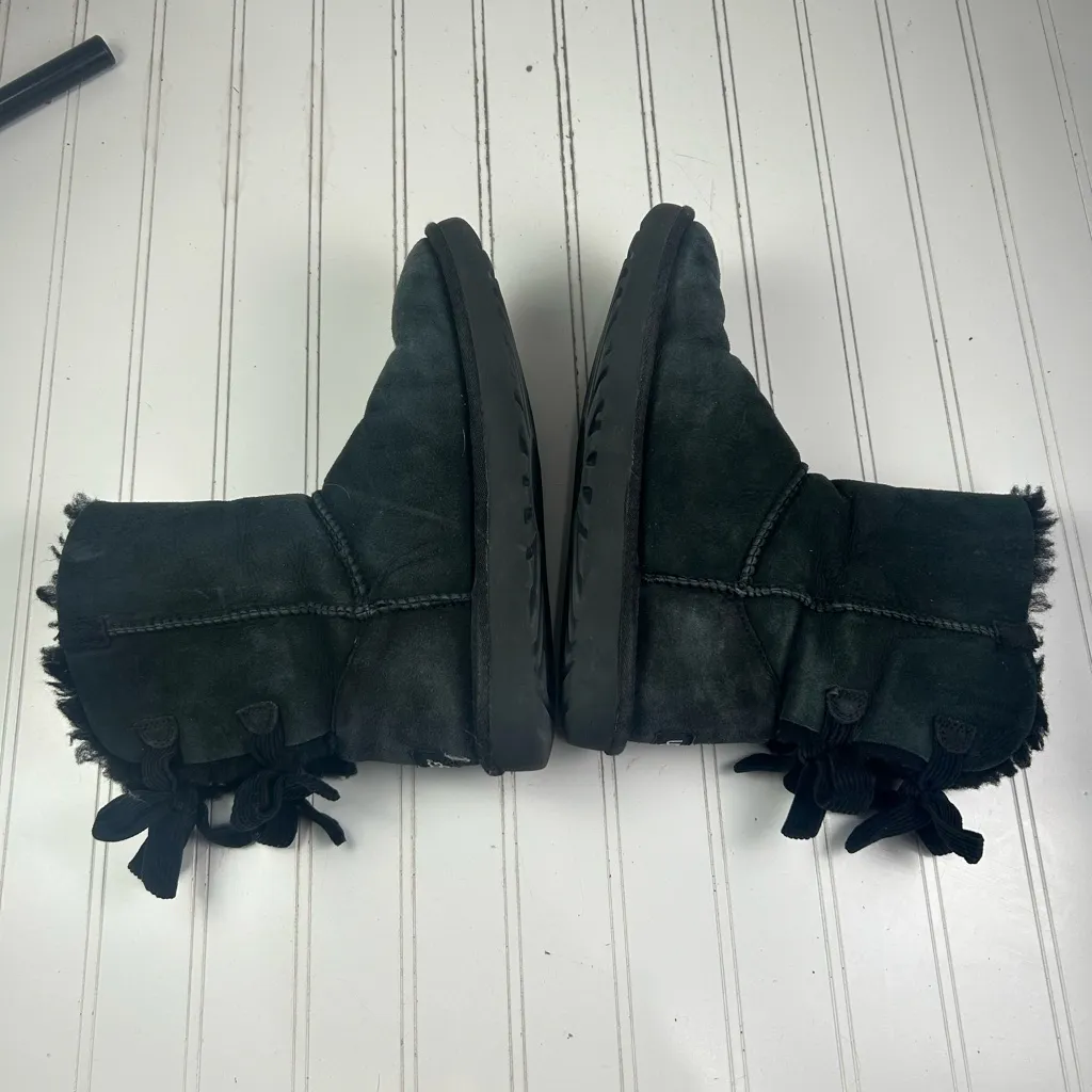 UGG Vintage Rare Black Suede Bailey Bow Boots 2 Women’s Size 8 - Image 9