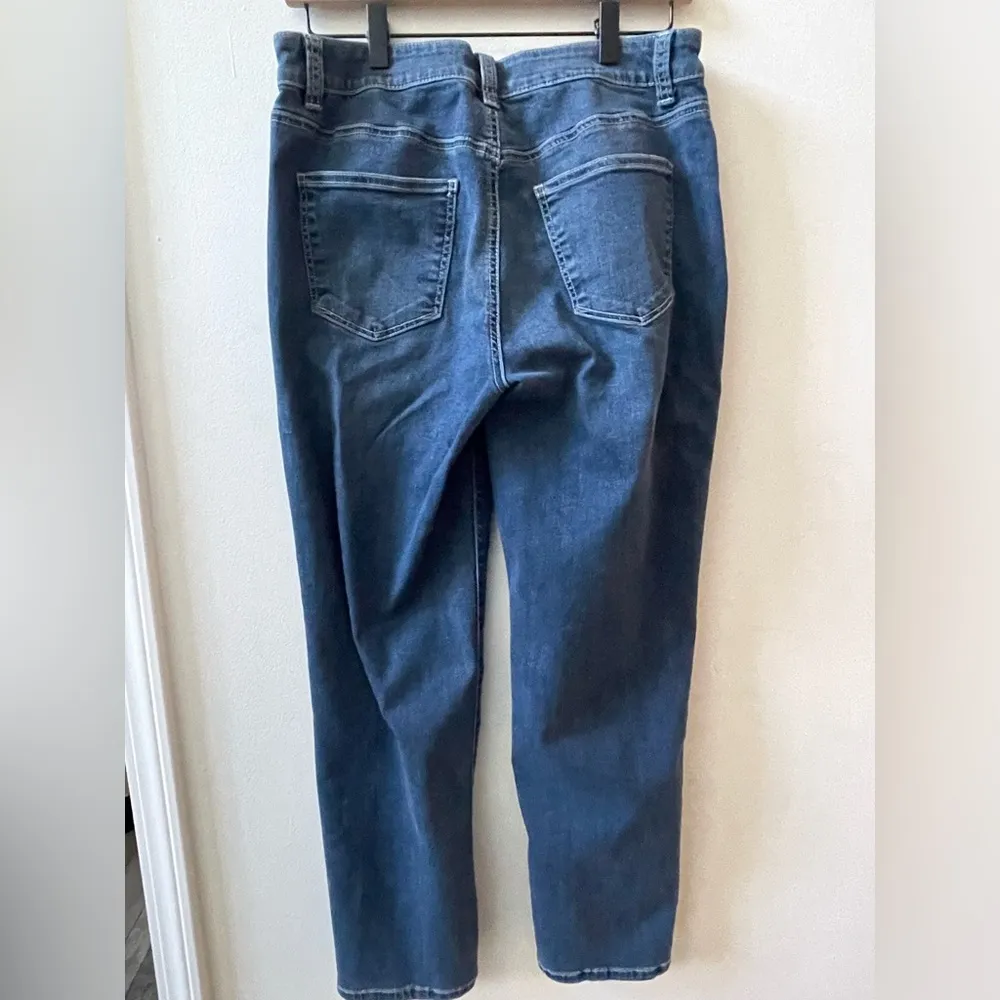 Talbots Simply Flattering 5 pocket jeans, size 8 - Image 3