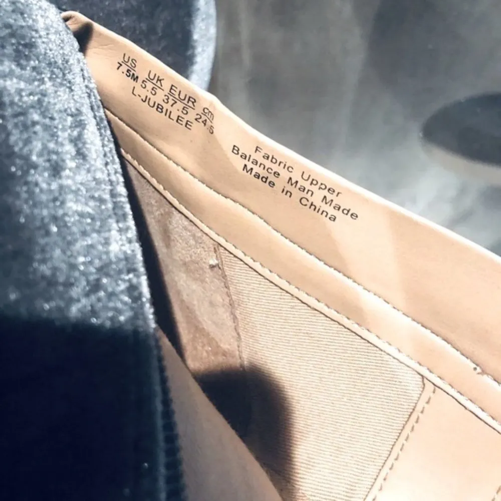 Franco Sarto Suede Velvet Jubilee Booties in Nimbus Grey, Size 7.5 New in Box - Image 13