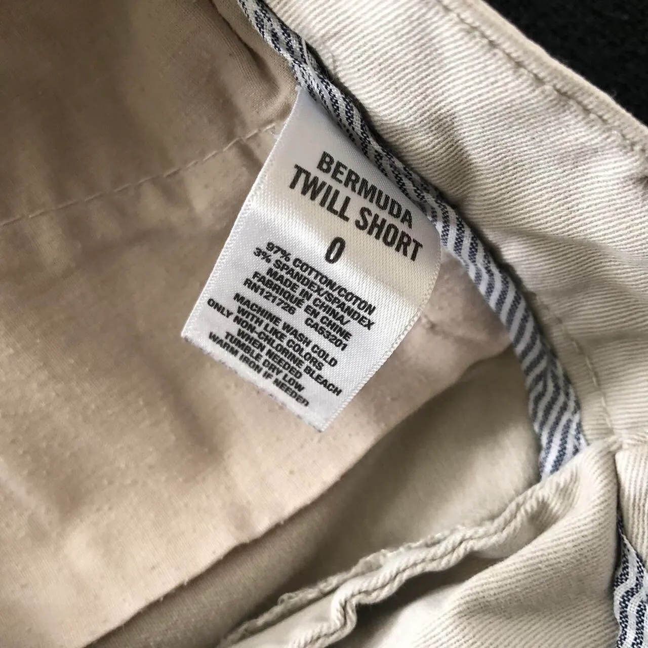 2000s Cream tan Aéropostale khaki bermuda shorts - Image 4