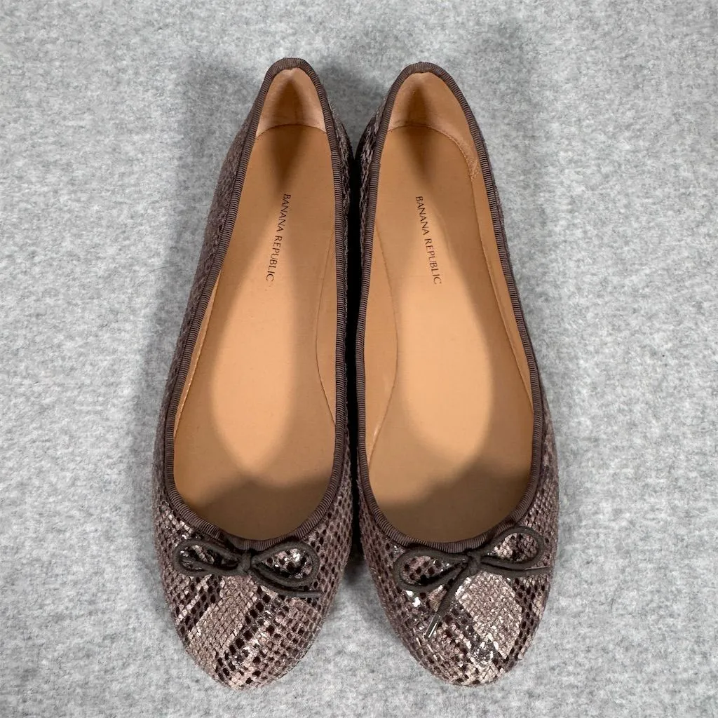 Banana Republic Women's Ballet Flats Brown Snake Skin Print Size 9M - Image 5