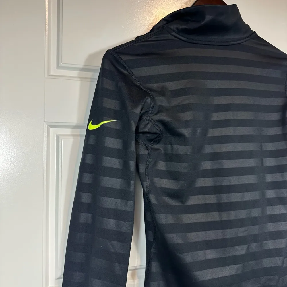 Nike Pro Dri Fit Hyperwarm 1/2 Zip Black Pullover Women’s Size Small Slim Fit - Image 7