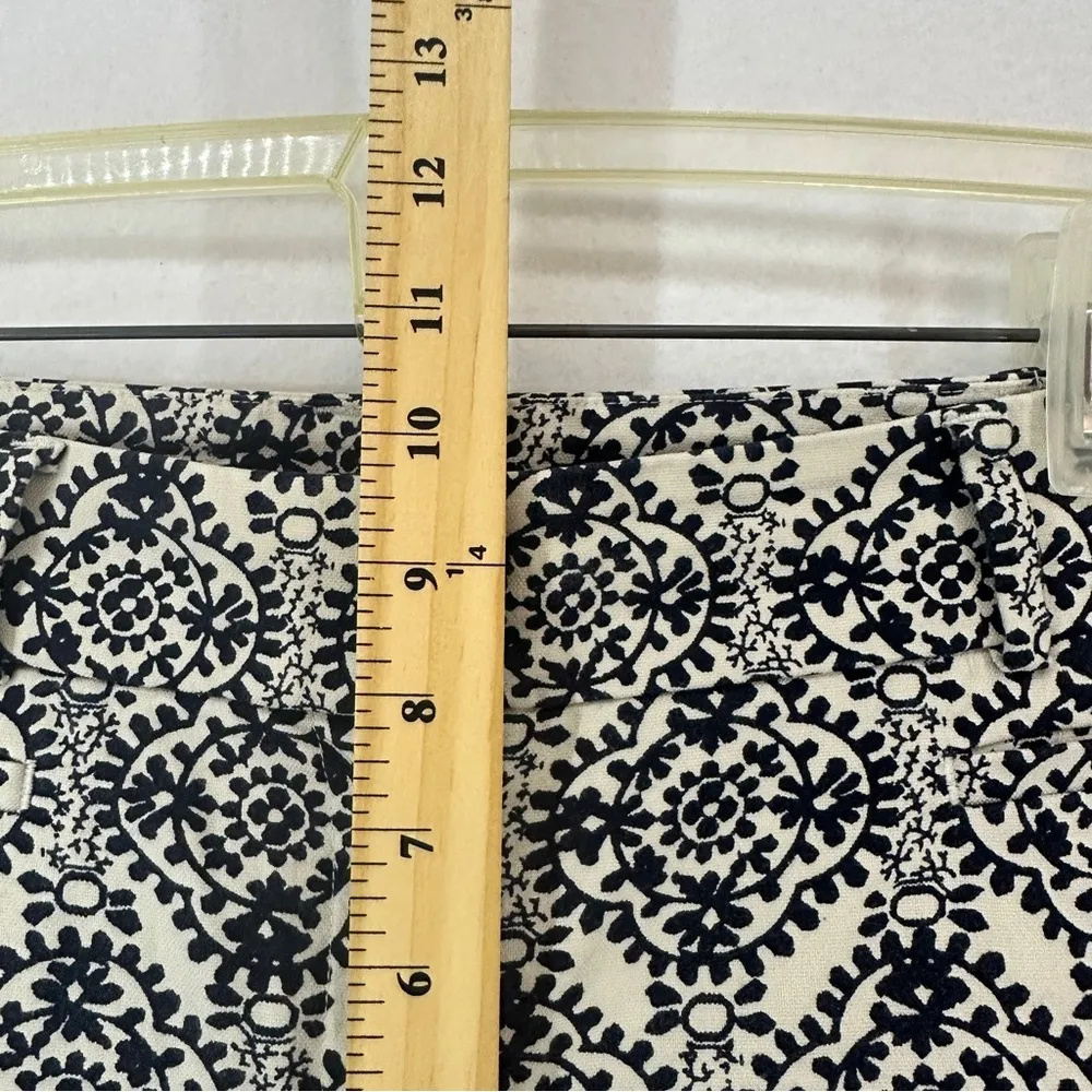 Ann Taylor Loft Riviera Marisa Pants Size 8P Black White Floral - Image 7