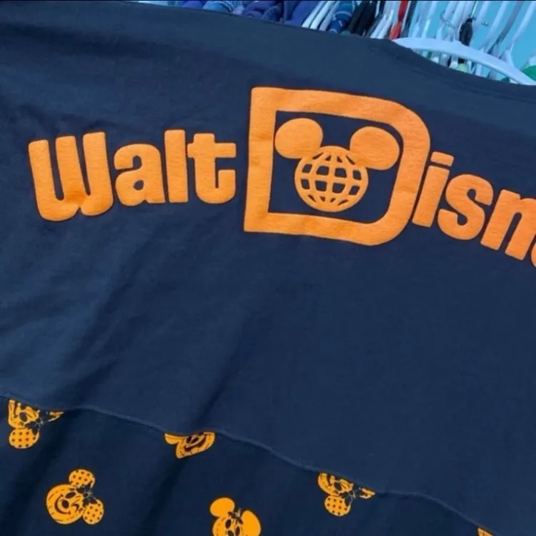 Disney parks Halloween pumpkin Mickey & Minnie Mouse glowing spirit jersey nwt - Image 4