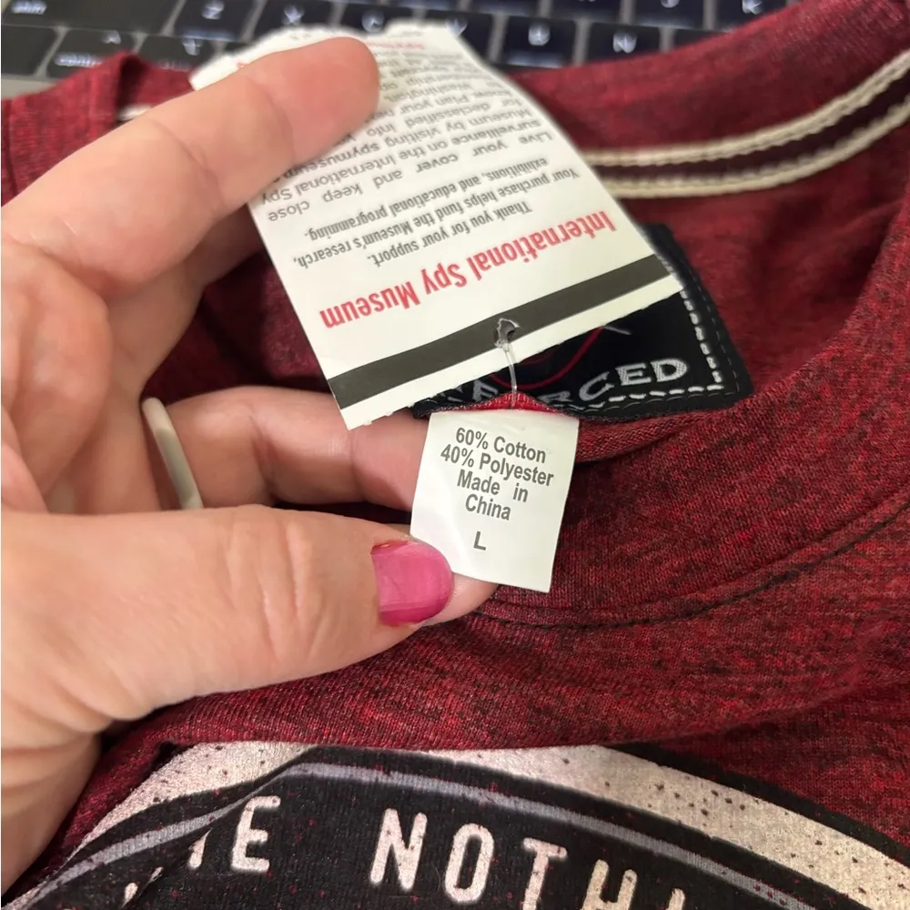 NWT Iron Needle Series International Spy Museum Women’s Long Sleeve Size Large Red - Image 6