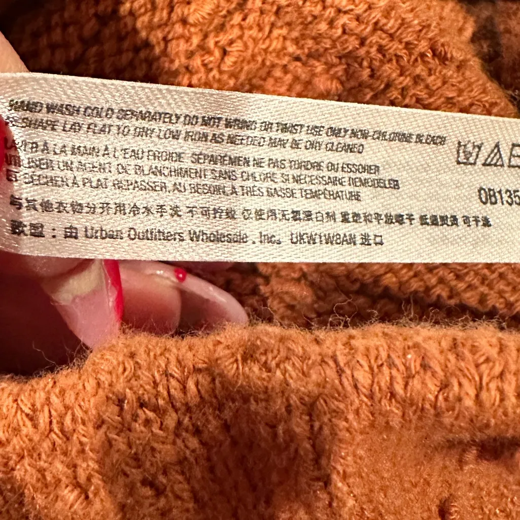 FREE PEOPLE BEACH PULLON SHORTS Textured Knit Sweater in Rust S - Image 8