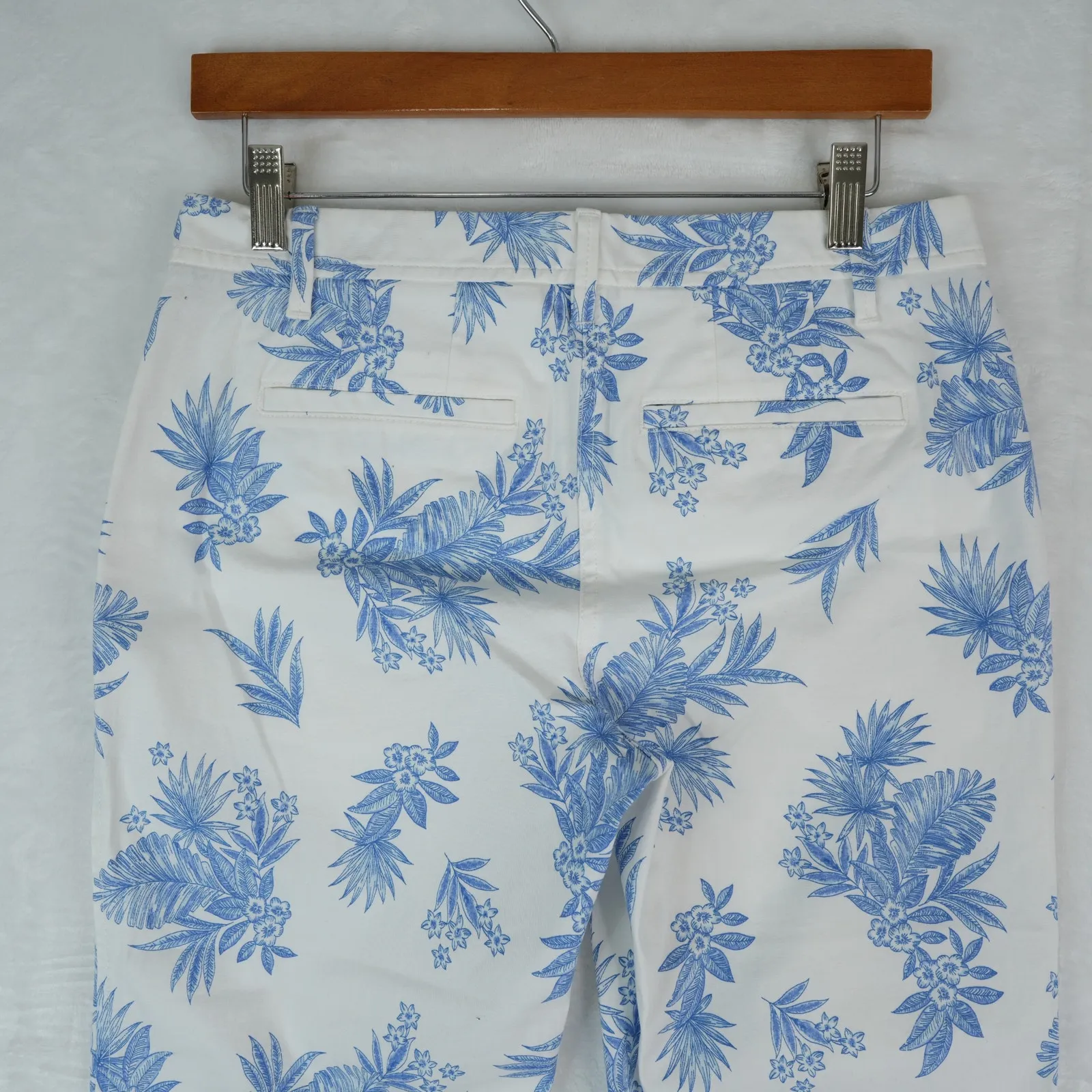 Talbots Pants Womens 2P Blue White Floral Cotton Relaxed Chino Cropped Preppy - Image 5