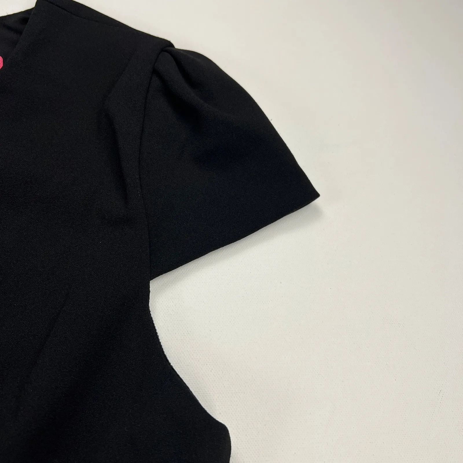 Betsy Johnson Puff Cap Sleeve Black Sheath Midi Dress Body Skimming Size 10 - Image 11