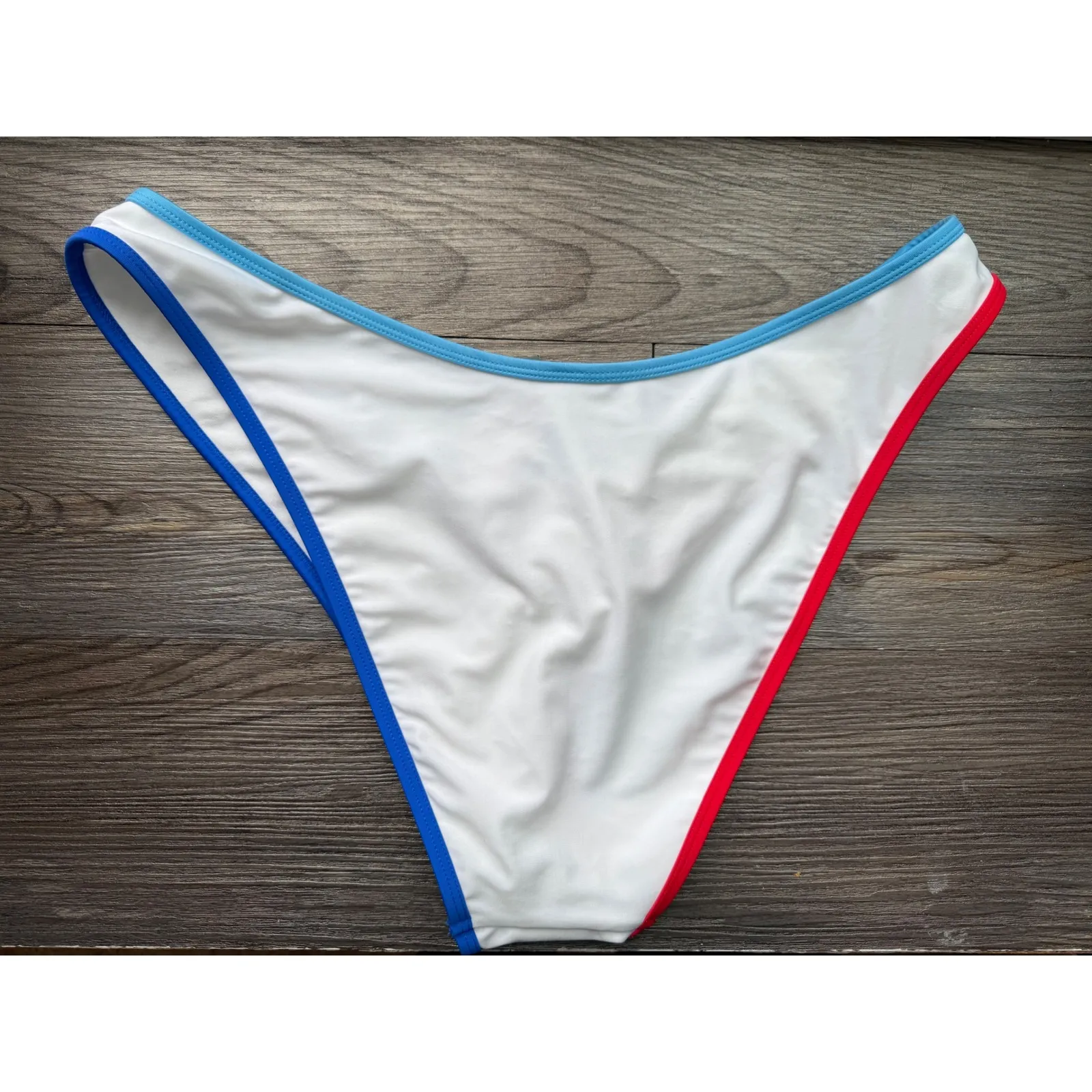 Wild Fable Bikini Bottoms White Blue Red Trim High Cut Cheeky XL NWT - Image 2