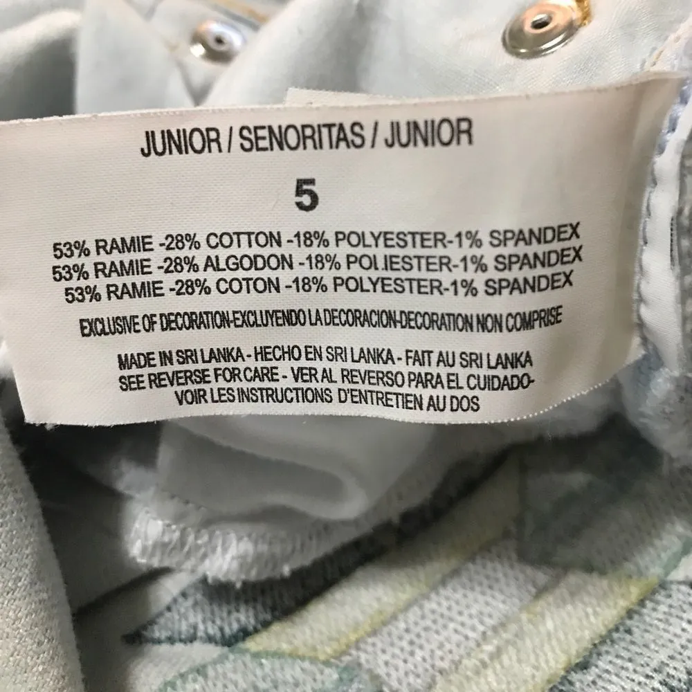 True Freedom‎ Embroidered Cutoff Shorts - Image 7